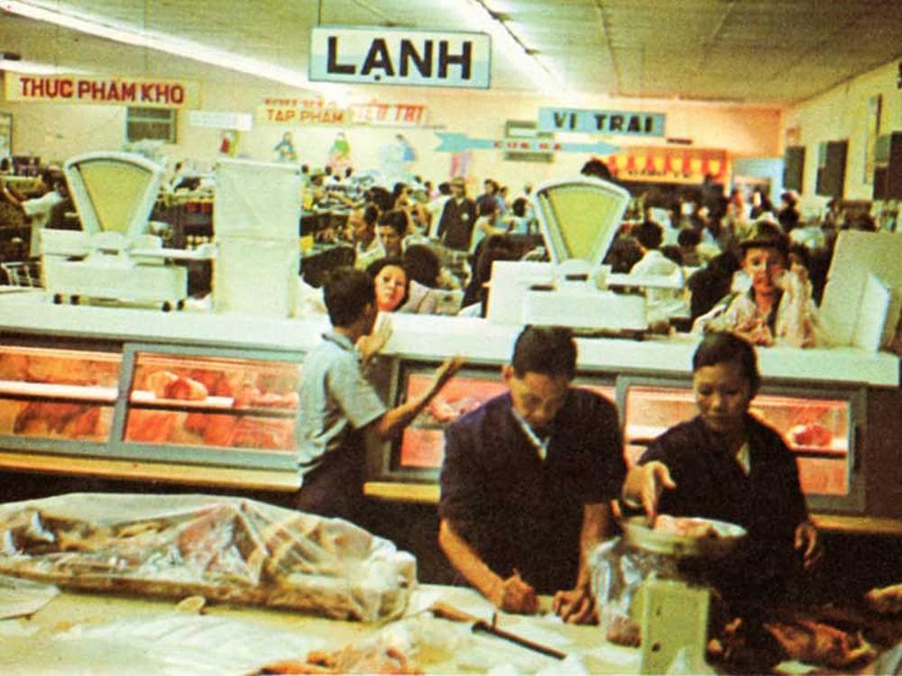 Siêu thị Nguyễn Du tại Sài Gòn năm 1967, siêu thị đầu tiên và duy nhất tại Đông Nam Á.
